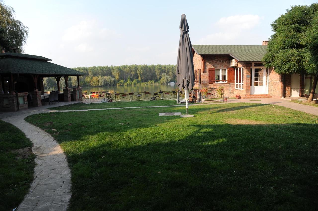 Vila Odmor Na Dunavu Beocin ภายนอก รูปภาพ